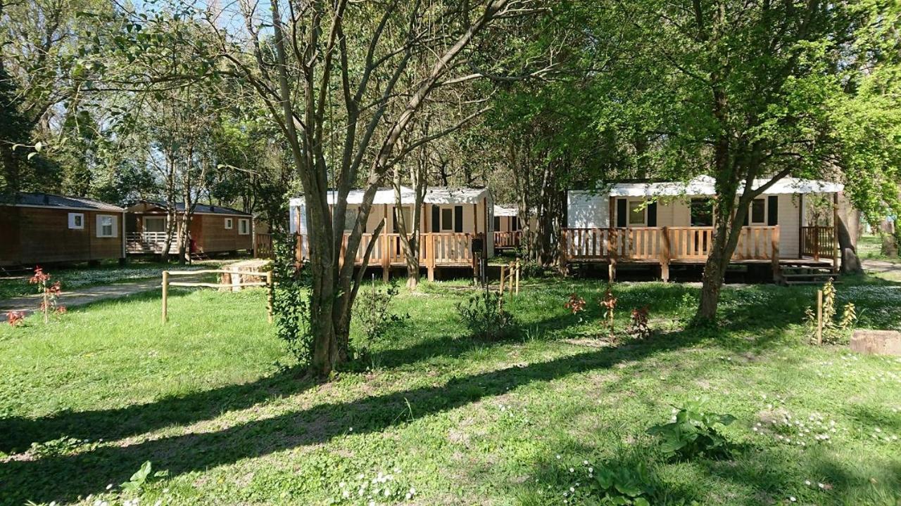 Camping en Ardeche Le Lion Bourg-Saint-Andéol Extérieur photo